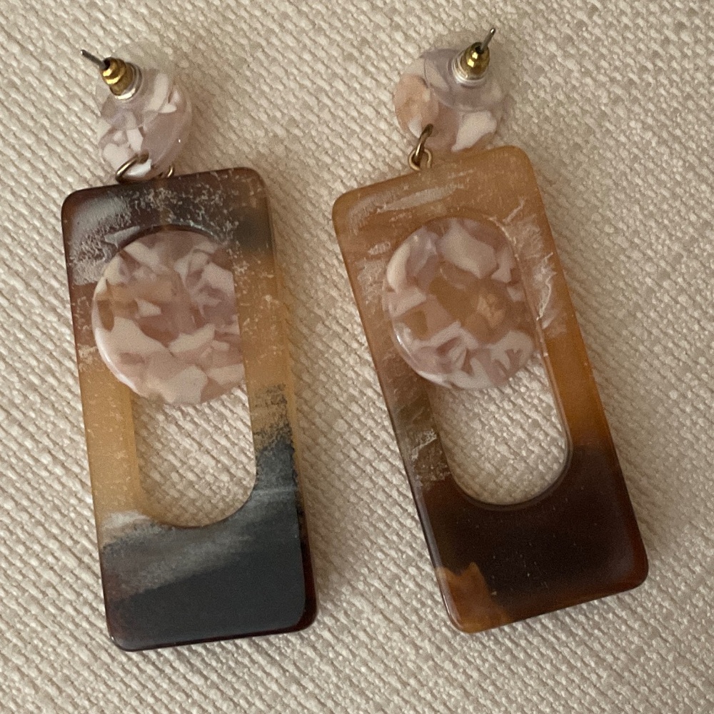 Geometric composite dangle - Picture 4 of 4